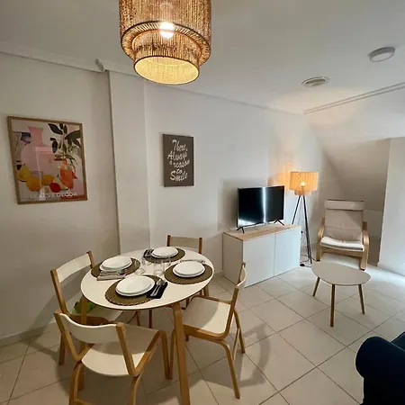 Apartamento En Primerísima Línea De Playa En